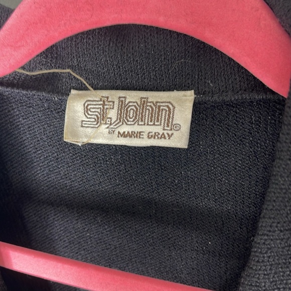 ST. JOHN by Marie Gray Black Embellished Clasp Cropped Length Cardigan Jacket - Picture 3 of 6